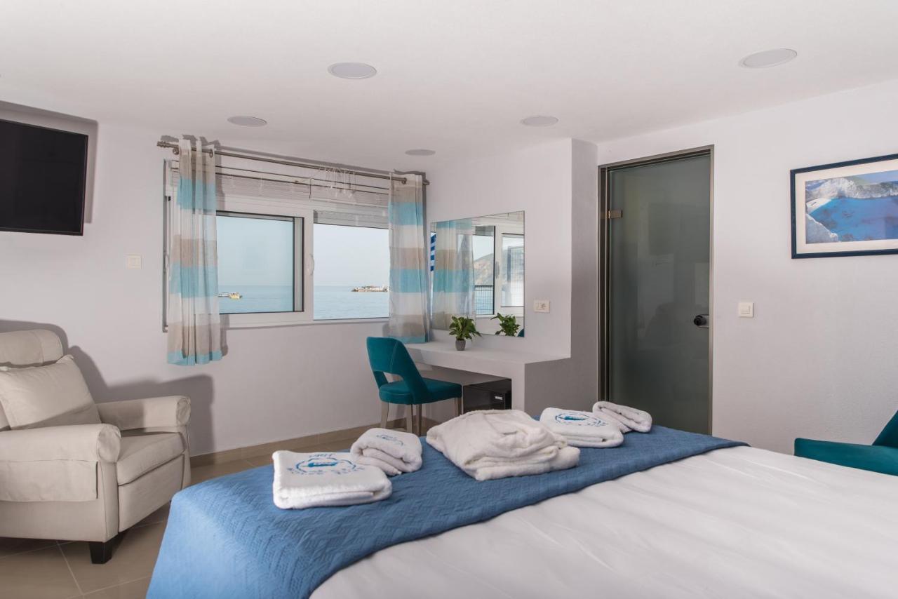 Denise Beach Hotel ラガナス エクステリア 写真