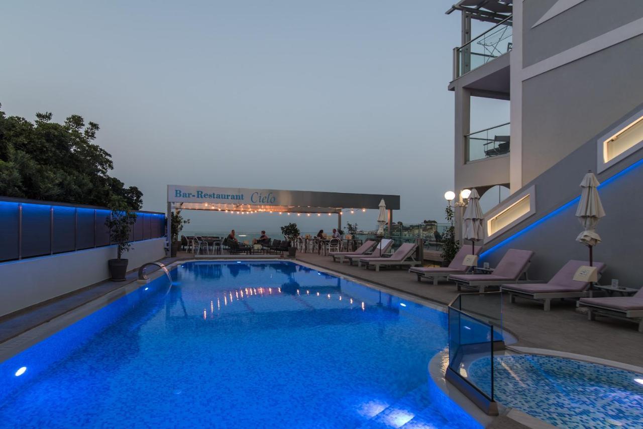 Denise Beach Hotel ラガナス エクステリア 写真