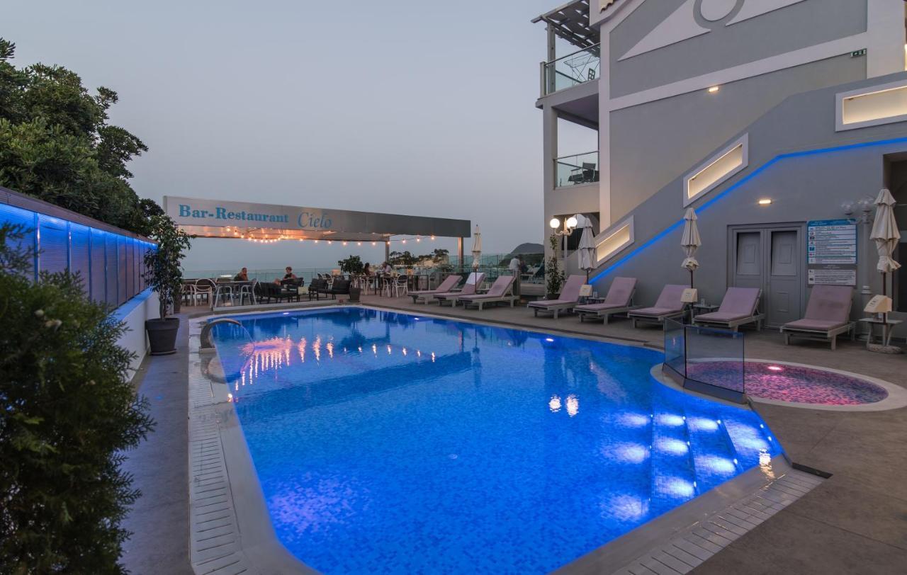 Denise Beach Hotel ラガナス エクステリア 写真
